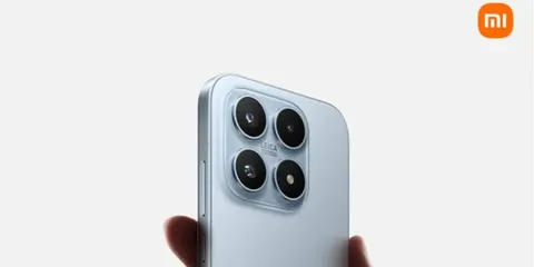 Вихід Xiaomi 18 відклали: стандартна модель з'явиться у грудні