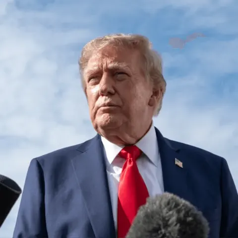 Трамп опублікував AI-відео про знищення іранського острова Харк