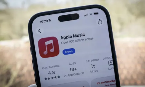 Apple Music обов'язково маркуватиме ШІ-треки тегом «Made With AI»