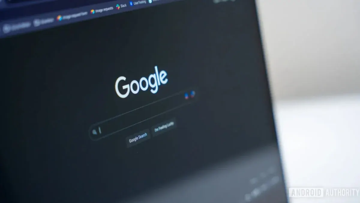 Google експериментує з новим дизайном пошуку: кнопку можуть замінити