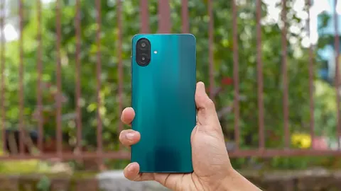 Samsung Galaxy A08: бюджетний смартфон помічено у Google Play Console