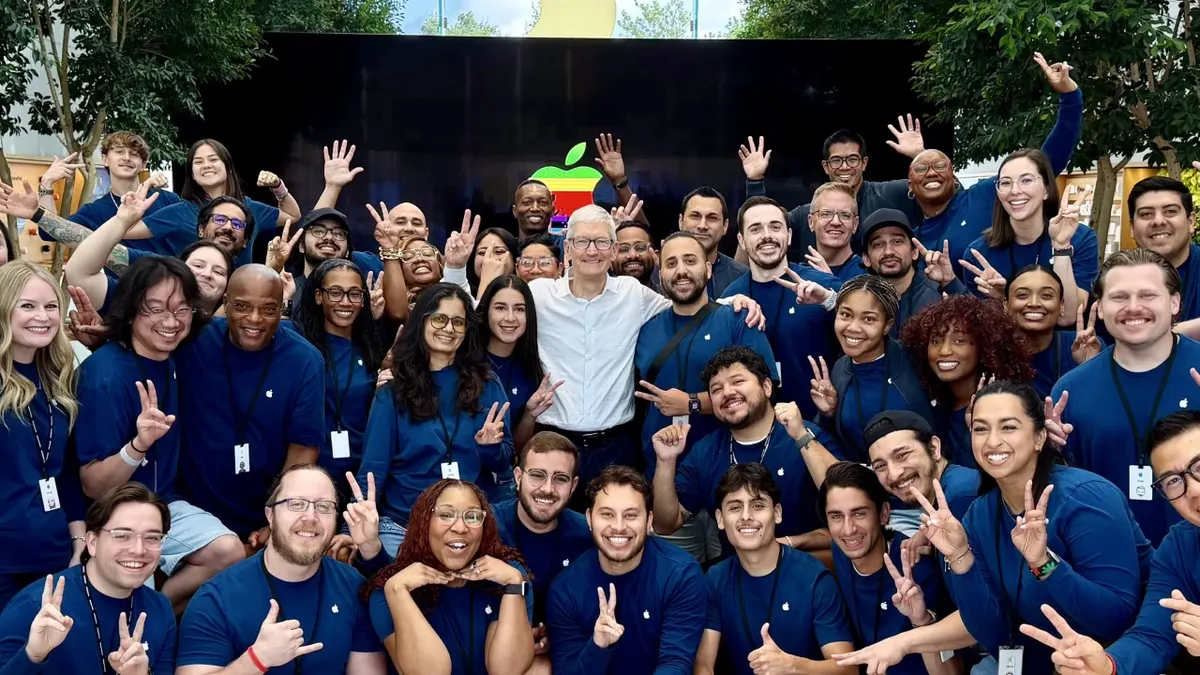 Тім Кук отримуватиме $47 млн на рік після переходу на посаду голови Apple