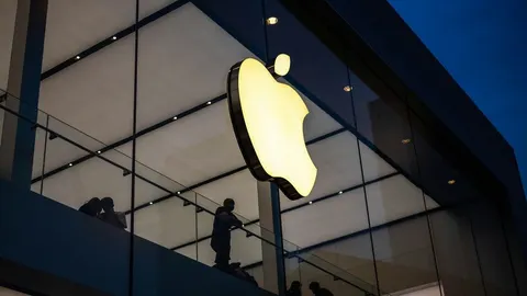 Apple представила складаний смартфон з новою назвою