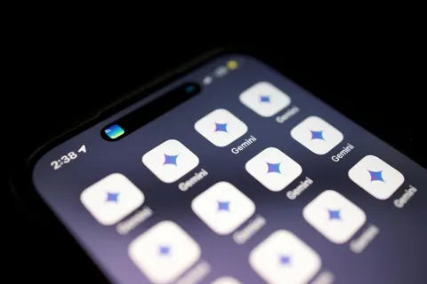 Google дозволила прибирати логотип Gemini зі ШІ-контенту, але лишила приховане м