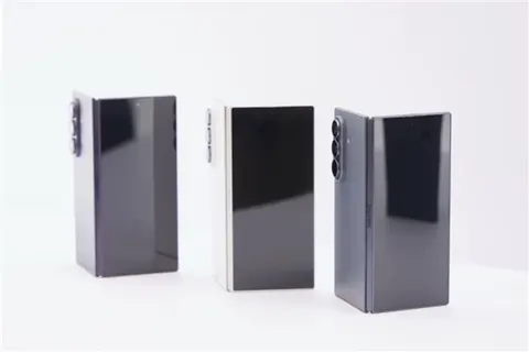 Apple увійде на ринок складаних смартфонів: що це означає для галузі у 2026 році