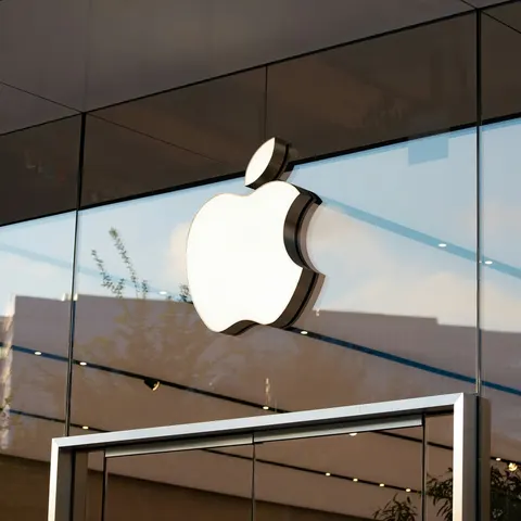 Apple тренує власну ШІ-модель для Китаю разом з Alibaba