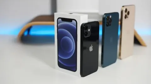 6-річний iPhone 12 mini очолив рейтинг улюблених смартфонів Apple