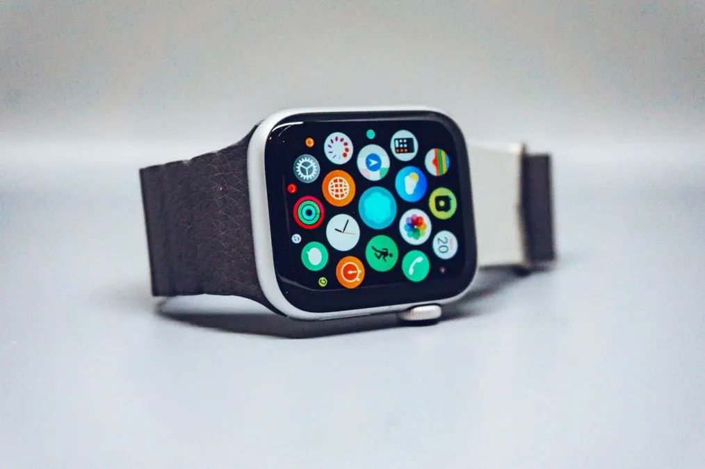 watchOS 27 прибере Walkie-Talkie та змінить керування Apple Watch