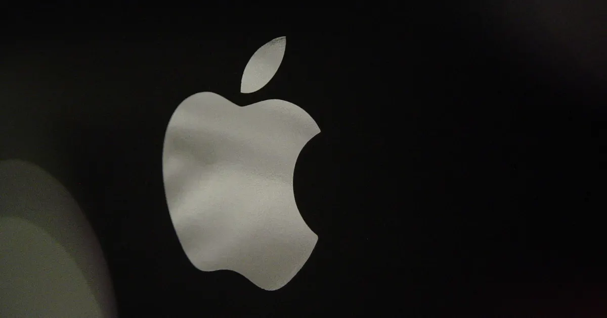 Apple створює власну ШІ-модель для Китаю разом з Alibaba