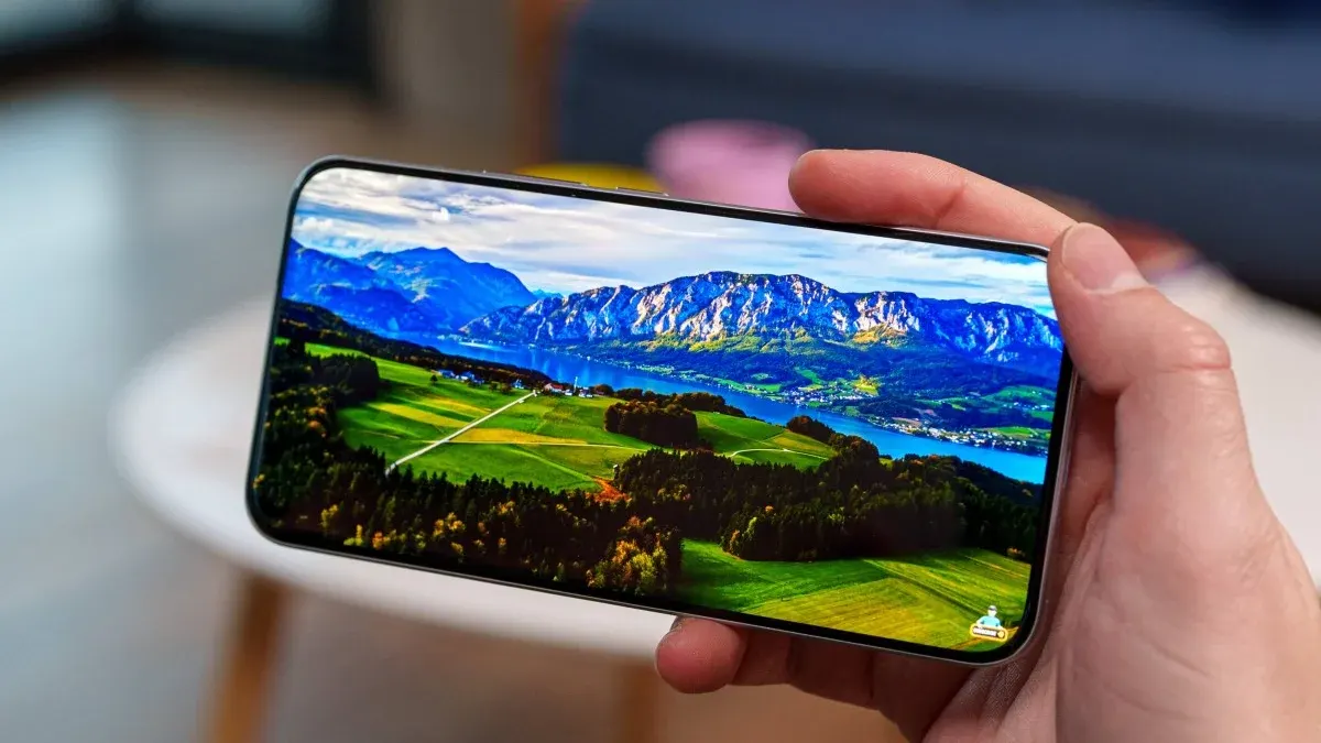 Топ-3 бюджетних смартфони з яскравими OLED-дисплеями у 2026 році