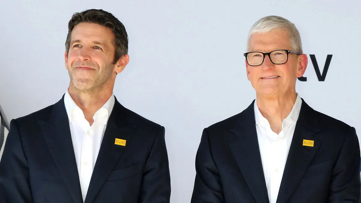Apple розкрила компенсації: скільки отримають Тернус і Кук
