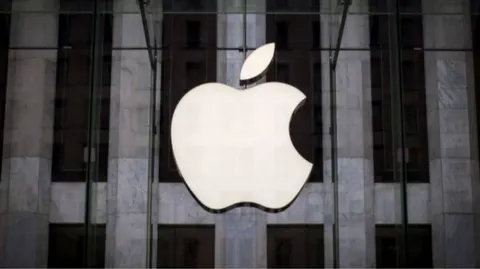 Apple надіслала попередження ексспівробітникам в OpenAI через витік даних
