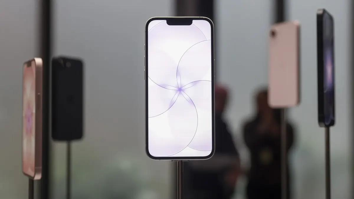 Apple вперше подорожчала старі iPhone: ціни на попередні моделі зросли на $100
