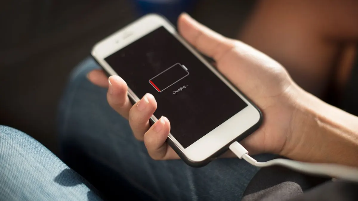 Економія на USB-кабелі може коштувати ремонту смартфона