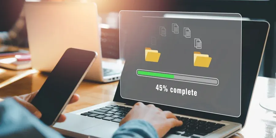 Як швидко передати файл зі смартфона на ноутбук: найкращі способи