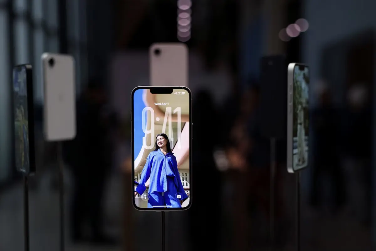 Apple готує вересневу презентацію: складаний iPhone та новий CEO