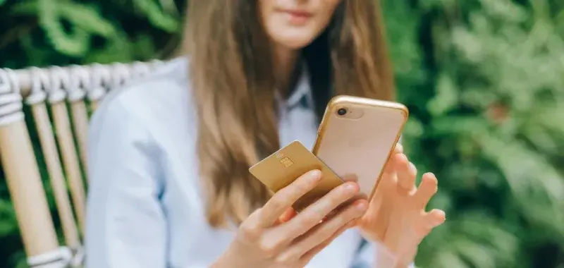 ПриватБанк попередив про нову схему крадіжки грошей через смартфон