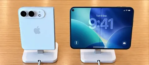 Apple готує перший складаний iPhone за $2199: презентація 9 вересня