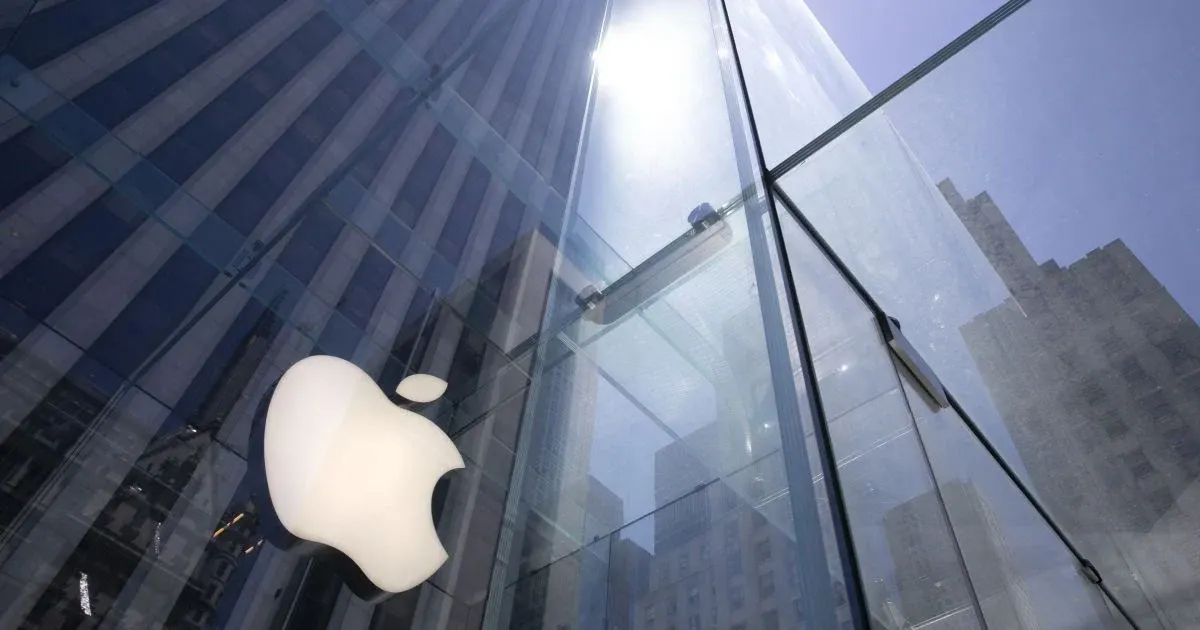 Apple представить нову Siri 14 вересня, але української серед 16 мов не буде