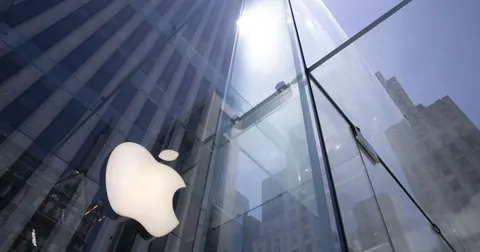 Apple представить нову Siri 14 вересня, але української серед 16 мов не буде