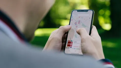 Apple почала показувати рекламу в Картах для користувачів США та Канади
