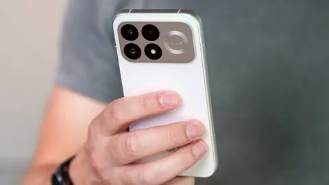 POCO F9 Pro: субфлагман із 200-Мп камерою та батареєю 6330 мА·год вийшов в Україні