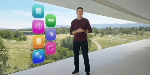 Apple бачить iPhone центром ШІ-взаємодії: заява нового CEO