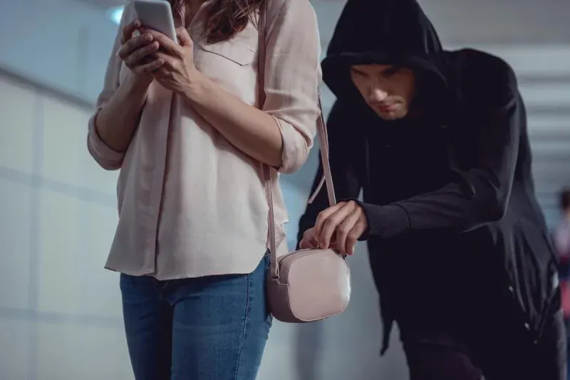 Як увімкнути автоматичне блокування смартфона при крадіжці
