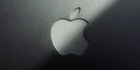 Apple тестує розумний дисплей J490 з Siri AI та розпізнаванням облич