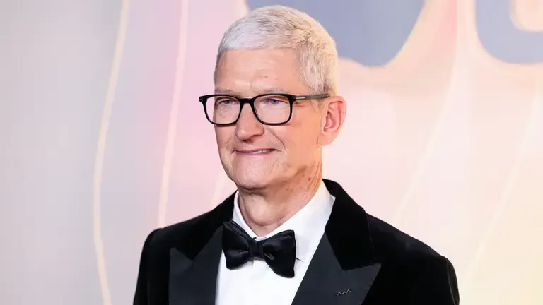 Тім Кук залишає посаду CEO Apple: підсумки 15 років зростання