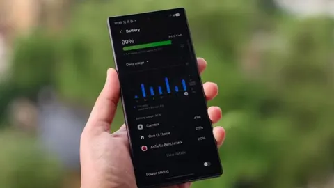 Як зменшити нічне розрядження смартфона: прихована опція Android